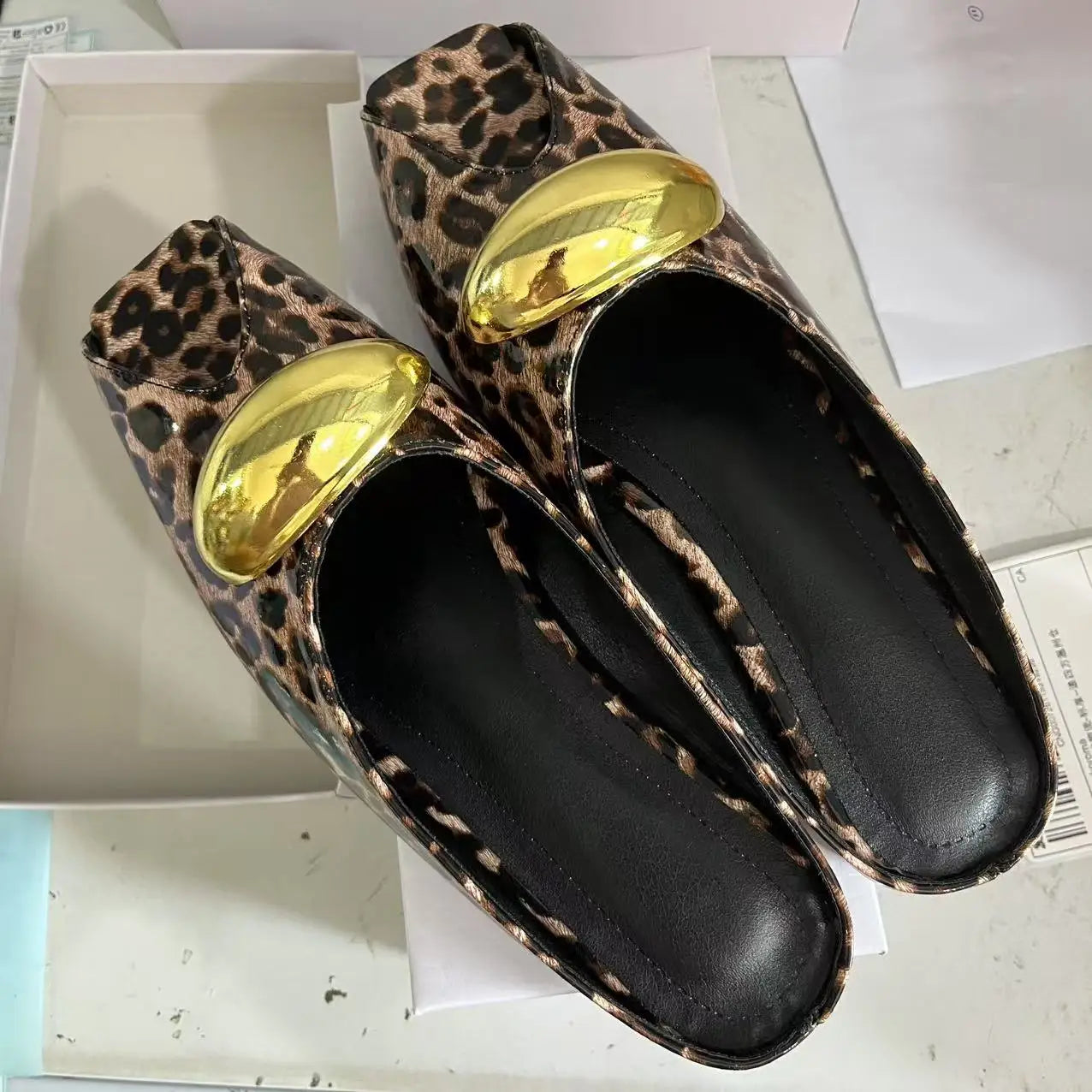 2025 new leather elegant temperament metal buckle fish mouth slippers fashionable flat shoes cool slippers summer trend
